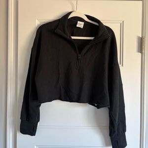 Aerie cropped 1/2 zip sweatshirt, black, size medium